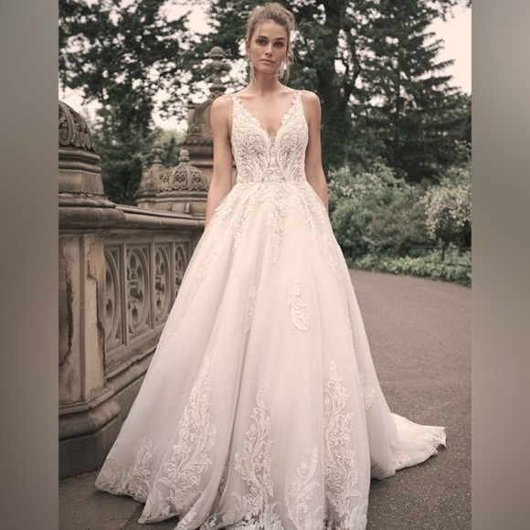 Maggie Sottero Rory Wedding Dress NWOT - Picture 1 of 5